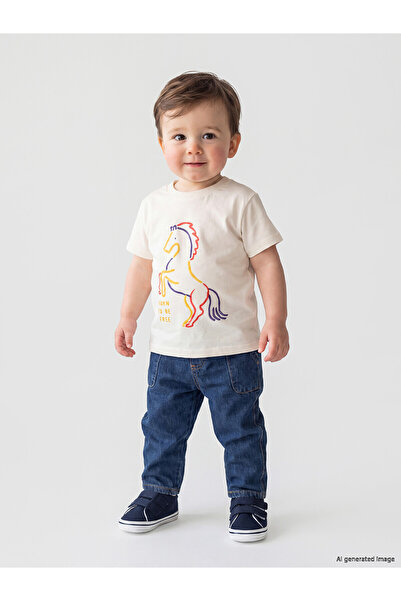 LC Waikiki Trendlucky with Difference Baby Boy T-Shirt and Pants Set