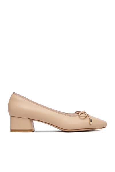 Gino Rossi Women's Pumps Beige