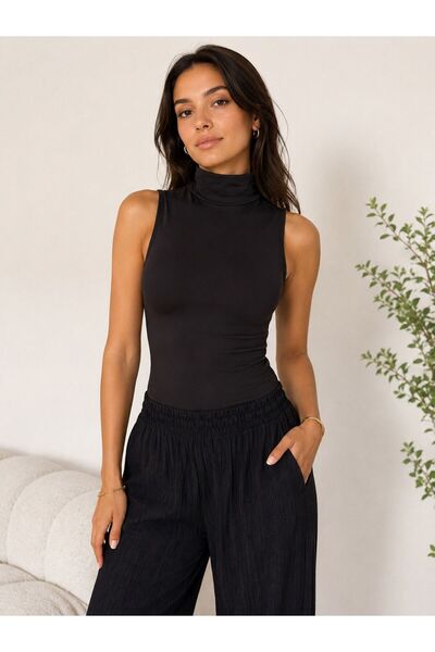 NoVibe Women's Half Turtleneck Zero Sleeve Snap Body Blouse