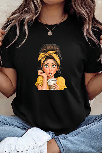 Sarah's Boutique Women's T-shirt – 100% cotton – Straw Girl