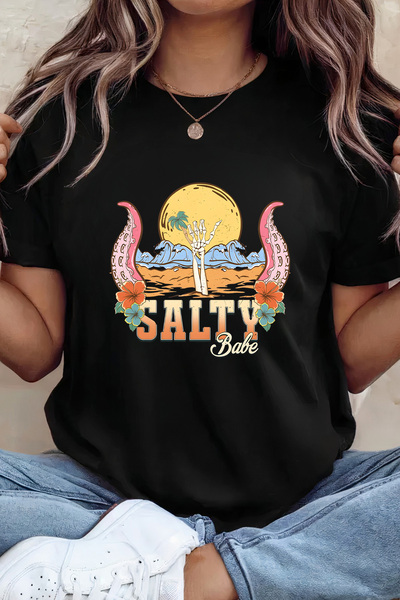Sarah's Boutique Women's T-shirt – 100% cotton – Salty Babe