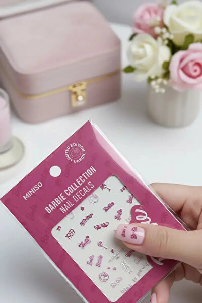 Miniso ملصقات أظافر مرخصة من باربي - ملصق عملي وممتع لفن الأظافر