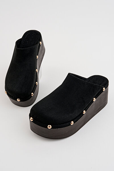 Madam Tarz Tly-523 Padded Sole Studded Closed Slippers
