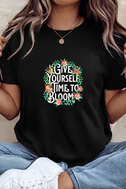 Sarah's Boutique Women's T-shirt – 100% cotton – Time Bloom
