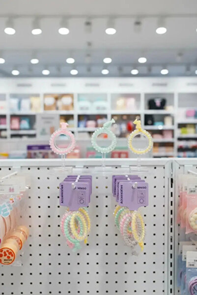 Miniso مجموعة مطاطات شعر حلزونية ملونة مرخصة - 4 قطع من إكسسوارات الشعر الأني...