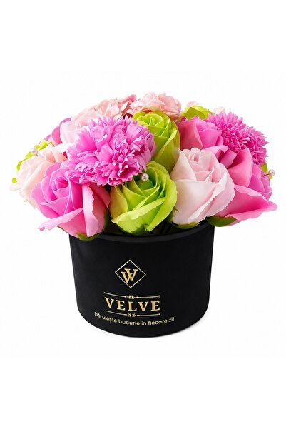 velve Aranjament floral premium in cutie de catifea neagra cu trandafiri,garo...