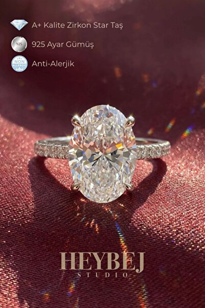 Heybej Studio Yanları Taşlı Oval Tektaş Yüzük - 4.5 Ct