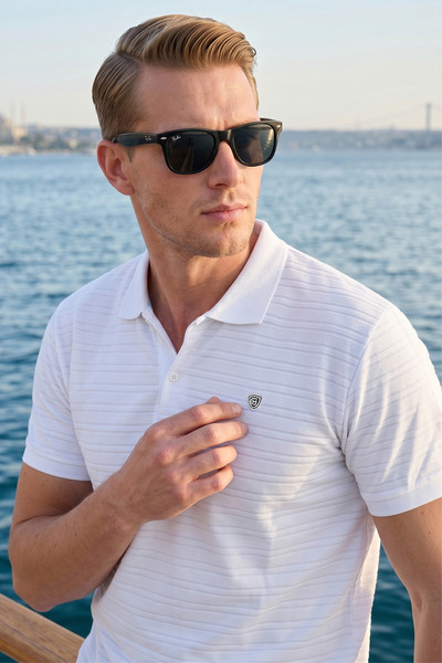 MAXIMILLIAN Men's White 100% Cotton Striped Textured Slim Fit Polo Collar T-S...