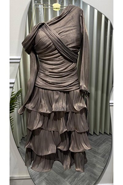 Mar style Pearl Dress with Luxurious Embroidery and Ruffles