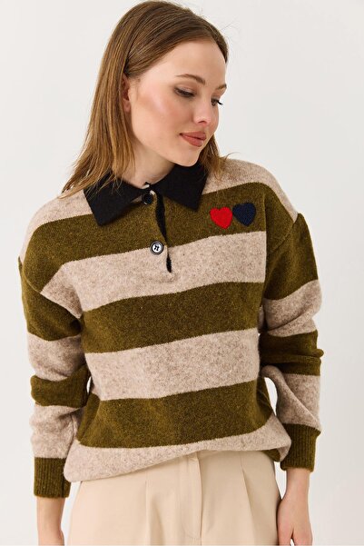 Raneel Kazançlı Alışveriş Heart embroidered striped collar sweater khaki