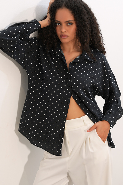 Merterium Women's Oversize Polka Dot Shirt 1512 - Black