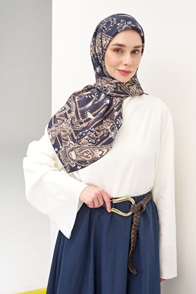 Silk Home وشاح فيلورا بنمط شال أسود فاتح 90x90