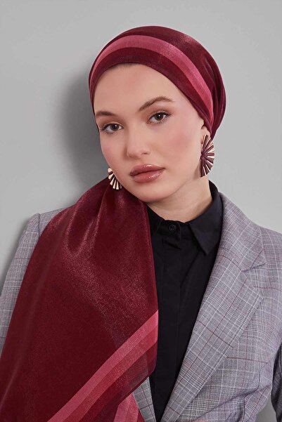 Levidor Burgundy Color Gradient Amber Shawl