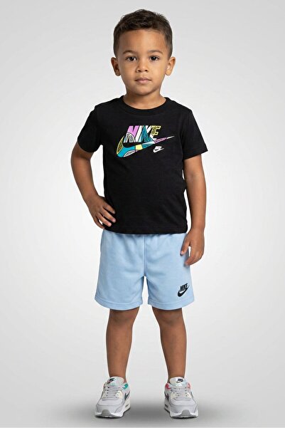 Nike طقم ملابس للأطفال الصغار من قطعتين، تي شيرت بأكمام قصيرة مع شورت، متعدد ...