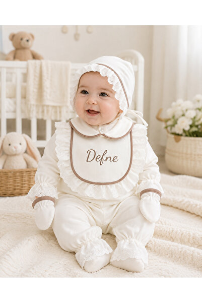 Emsera Atelier Kişiye Özel İsimli Biyeli Fisto Dantelli Bebek Tulum Seti 3 Pa...