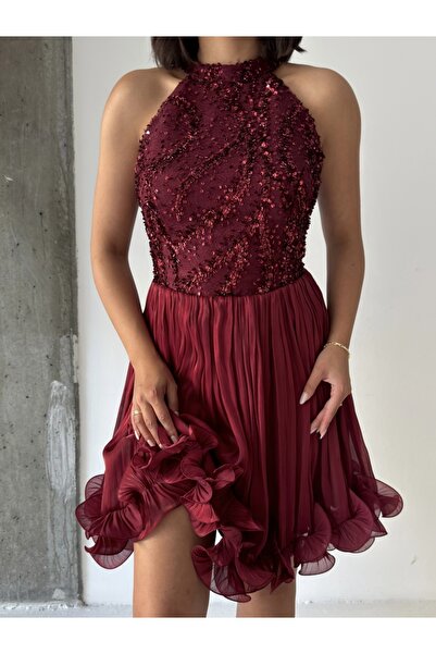 ADAMODA.RO Rochie elegantă din crep satinat, împodobită cu paiete