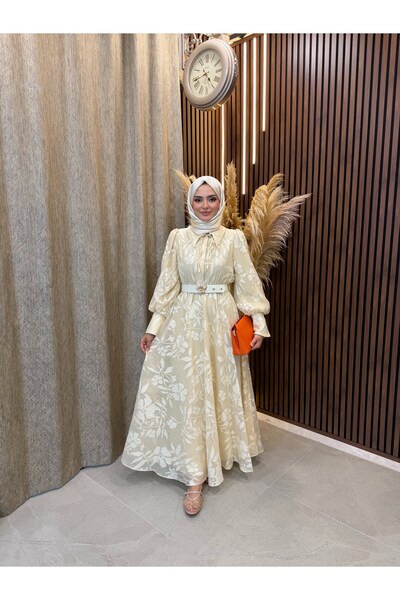 Fashionbox Φόρεμα με λουλουδάτο σχέδιο και ζώνη Alina |   Κρέμα