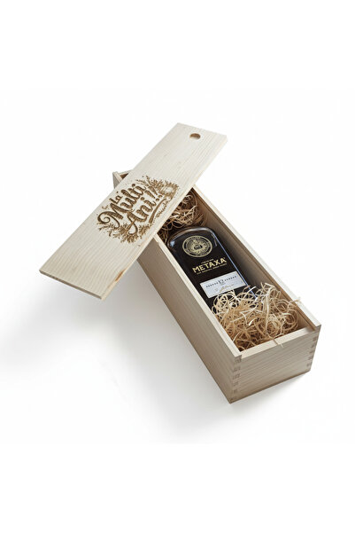 Metaxa Pachet Cadou Brandy 12 Stele 40% in Cutie de Lemn Personalizata, 0.7L