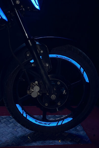 Banxtre شريط إطار العجلة المزخرف بـ 8 حروف لـ TVS Raider مع عاكسات ضوئية (8 قطع)