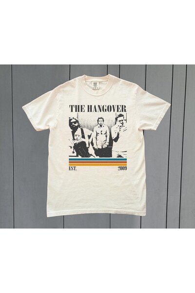 Grafftee Clothing تي شيرت مطبوع عليه Hangover للجنسين مقاس كبير