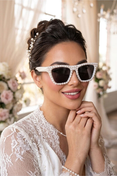 bb bridal boutique Bridal Glasses with Pearls, Birthday Glasses, Bride, Bride...