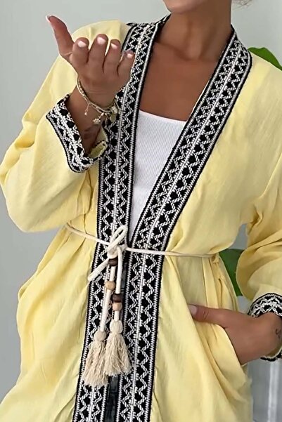 XXL BUTİK Ženski žuti laneni kimono sa vezom i detaljima vezivanja ESR230
