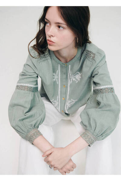 Mango Teen Lace blouse with puffed sleeves