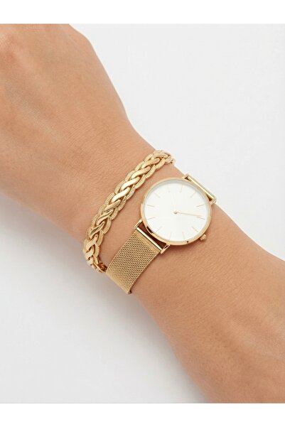 CM Elegant and Modern Braided Chain Bracelet - Gold Color