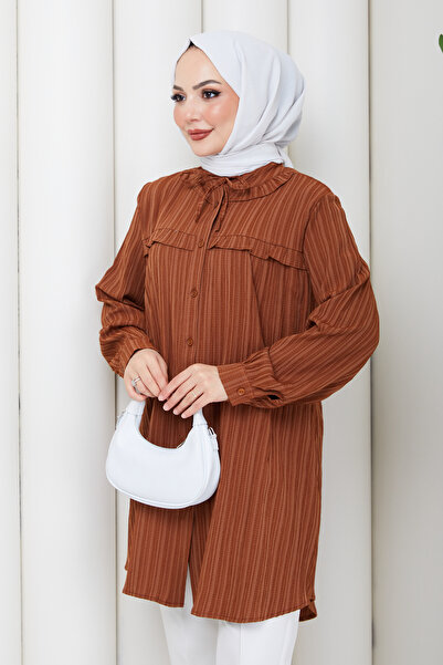 Pamuk Butik Women's Collar Detail Ruffled Yoke Shirt