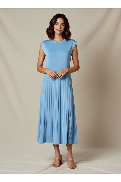 FAV KNIT PLEATED TRICO DRESS