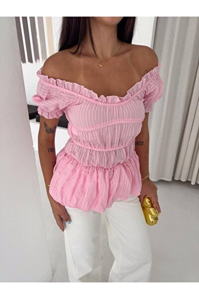 Butik Beyza بلوزة مادونا ياكا جيبيلي - بلوزة نسائية بتفاصيل كشكشة على الكتفين