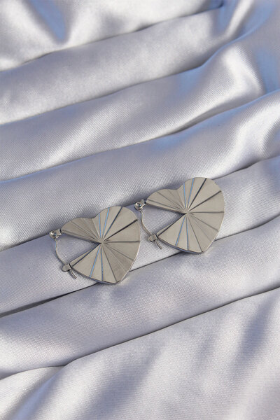 Mega Bazaar 316L Steel Silver Color Striped Plate Design Heart Earrings