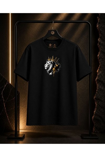 GOB Collection تي شيرت للجنسين مطبوع عليه King Lion باللون الأصفر مصنوع من القطن بنسبة 100% برقبة دائرية وأكمام قصيرة باللون الأسود