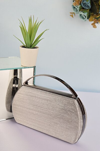 weem bag إيليسارا EB0717 |   حقيبة سهرة سندريلا بمقبض معدني