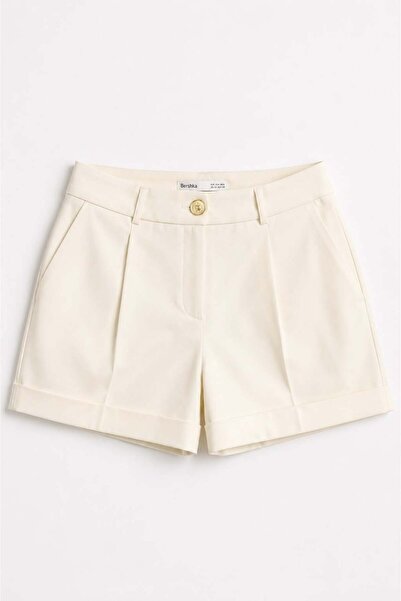 Raneel Kazançlı Alışveriş Women's Gold Buttoned Mini Shorts Beige