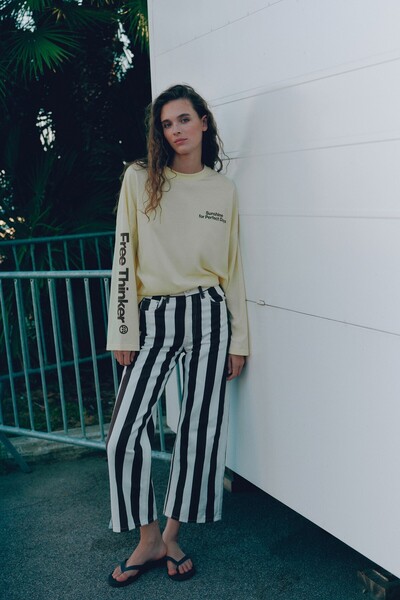 Pull & Bear Güneş baskılı oversize tişört