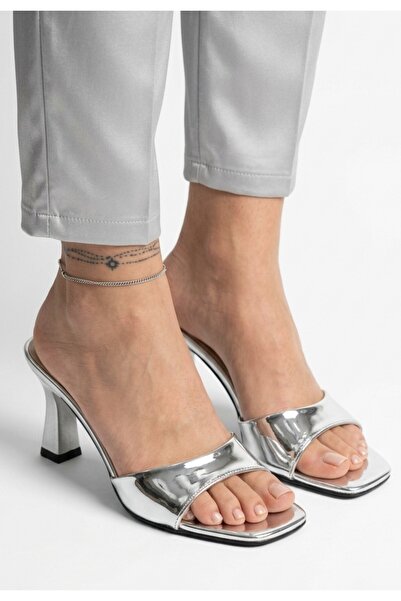 lucistep Jova Silver Patent Leather Heeled Slippers