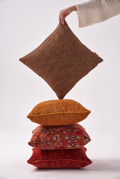 THE KUN Red Ethnic Kilim Patterned 2-Piece Throw Pillow Cover Set