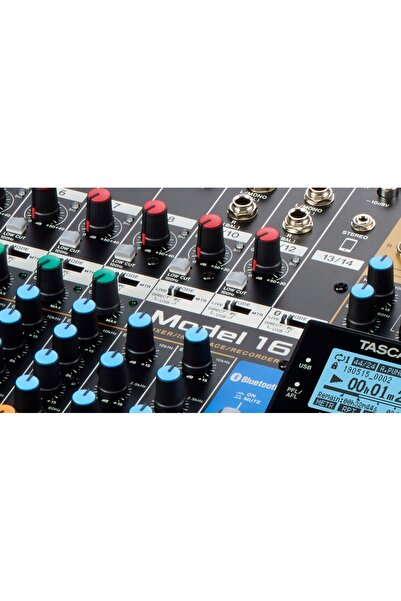 TASCAM Mixer cu 14 canale Model 16 cu înregistrator digital cu 16 piste