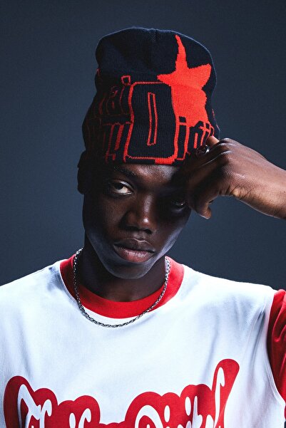 Bershka NTS X THAIBOY DIGITAL örgü bere