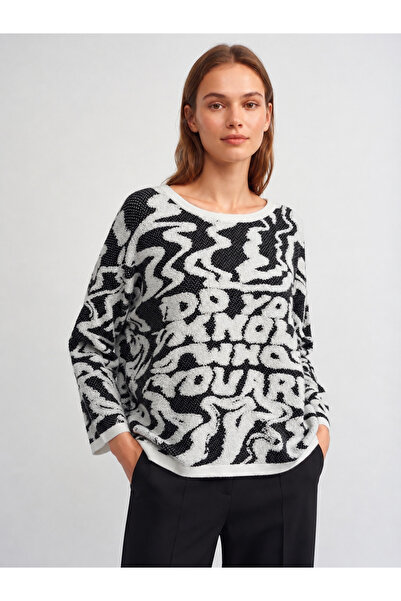 Neden Tekstil Women's Black and White Patterned Knitwear Sweater