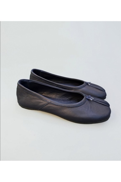 Ega ayakkabı Women's Genuine Leather Flip-Flops. Non-Slip Sole