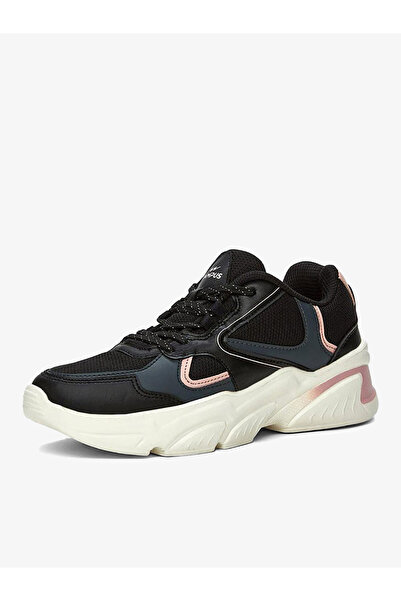 Campus Women's Yasmin Mesh Classic Fit Low Top Sneakers