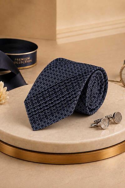Kravatkolik Navy Blue Small Pattern Italian Silk Pleated Tie Est250