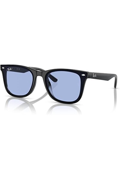 Ray-Ban x Scuderia Ferrari Ray-Ban womens Rb4420 Sunglasses (pack of 1)
