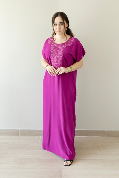 LINELLE Magenta Pink Embroidered Round Neck Jalabiya
