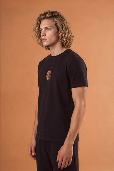 RunGear Up Lion Patterned Men's Black T-Shirt - 100% Cotton Regular Fit Lion Basic Sports Casual T-Shirt - Black Cotton T-Shirt with Lion Figure
