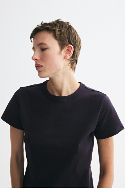 H&M Bedene Oturan Tişört
