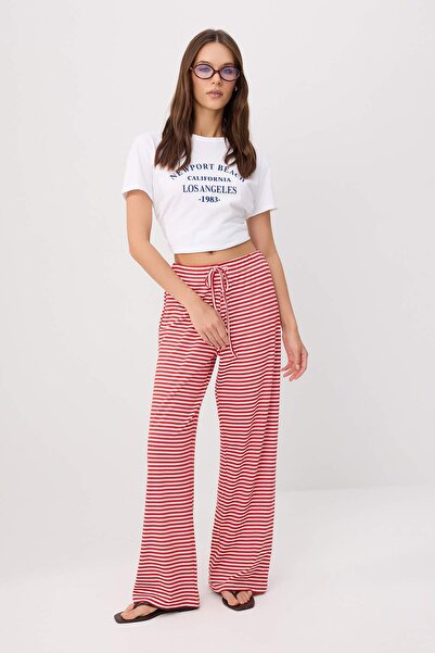 Trendyol Collection Pantaloni tricotați moi, cu dungi roșii, cu picior larg, ...
