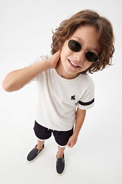 TRENDYOLKIDS طقم سفلي وعلوي محبوك متعدد الألوان للأولاد - TKDSS26AU00137